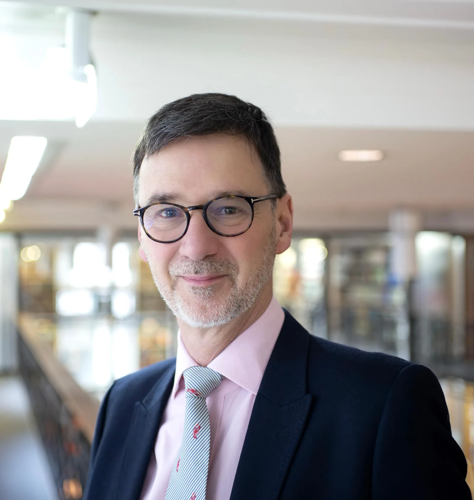 Mr Ian Currie, Consultant Gynaecologist